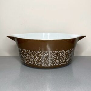 Vintage Pyrex Woodland Flowers Brown Cinderella Dish Casserole Bowl